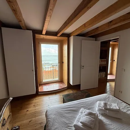 Historical Center - Tagus View * Lisbona